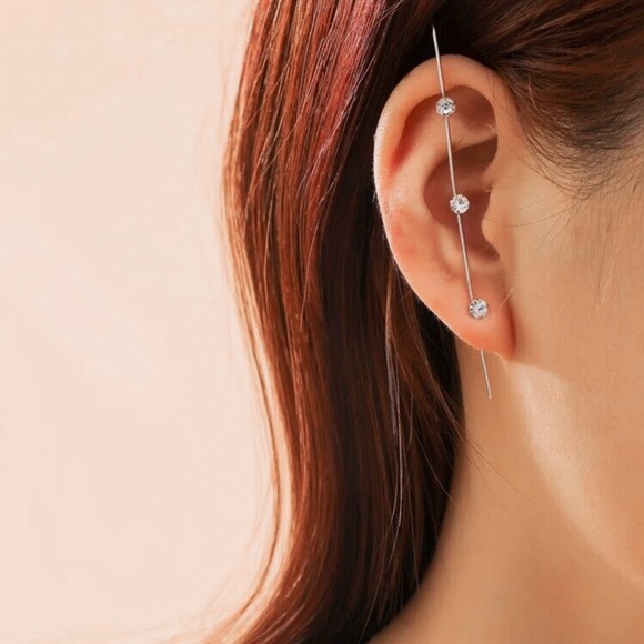 🔵𝟲𝟱%𝗢𝗙𝗙 𝗯𝘂𝗻𝗱𝗹𝗲𝘀 𝟯+🔵 NEW Simple Rhinestone Ear Hook - Picture 10 of 13